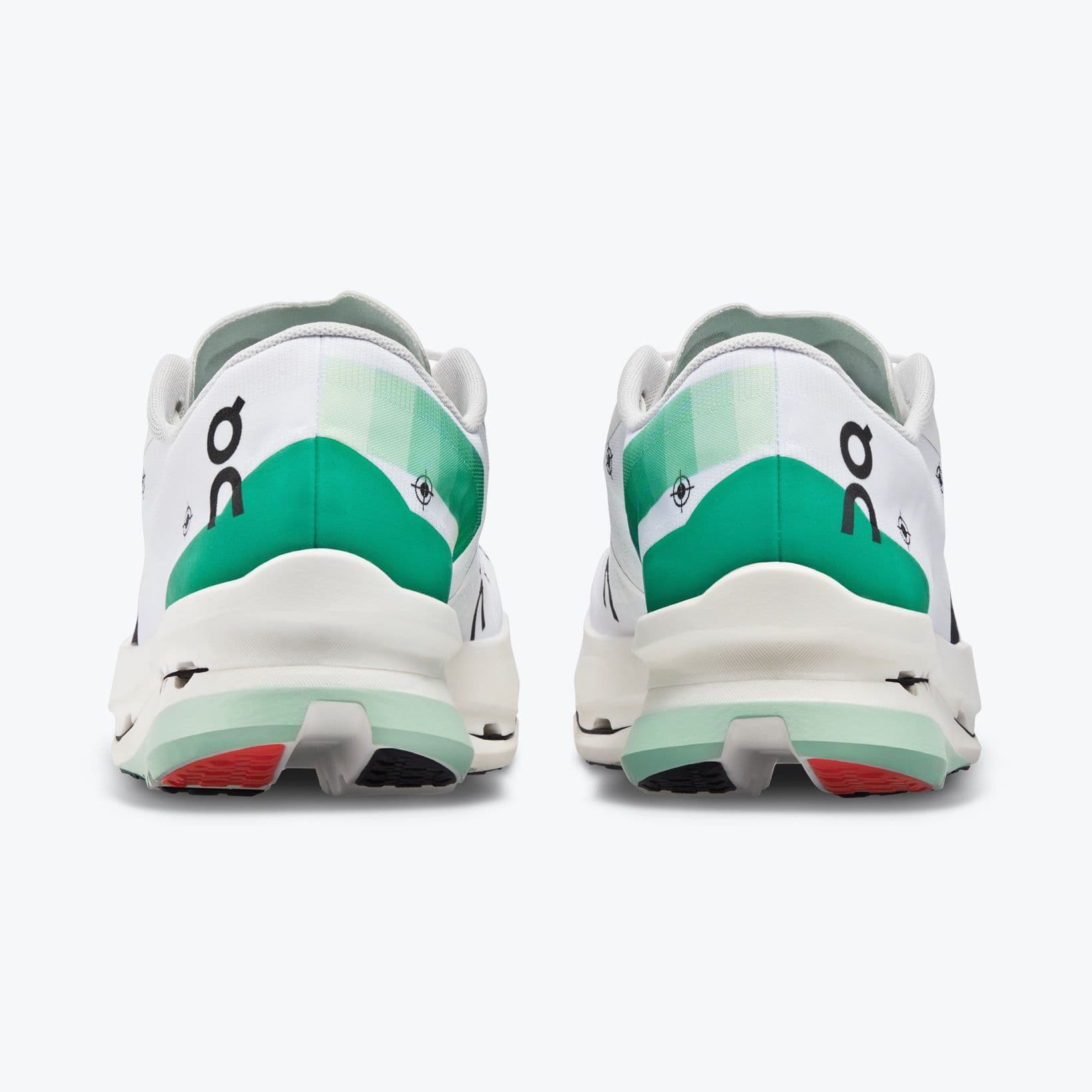 Cloudboom Echo 3 - Footwear - On - White, Green image