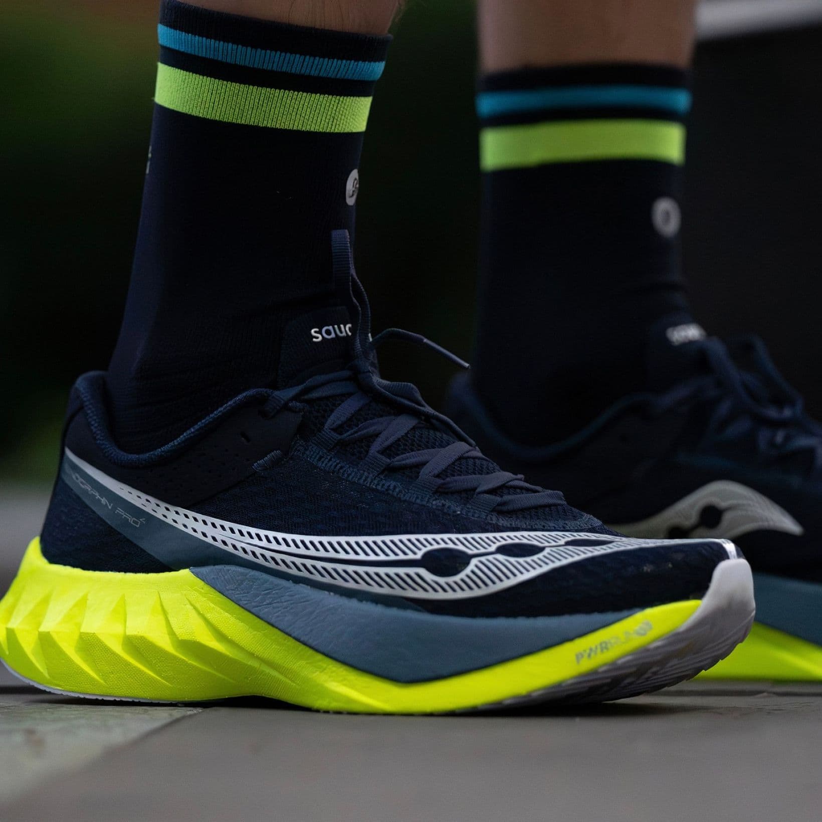 Endorphin Pro 4 - Footwear - Saucony - Navy, Lime image